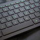 Imagen para el artículo titulado Por fin un teclado y un ratón que se pueden usar cómodamente desde el sofá